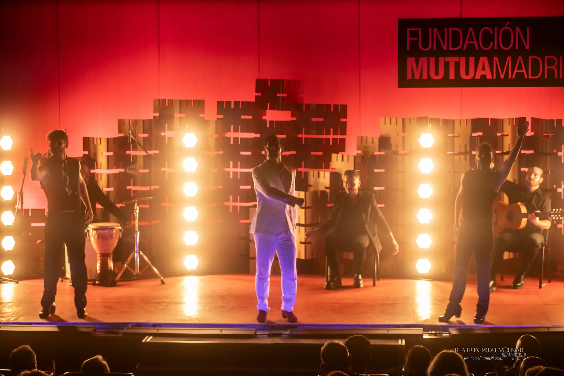 flaMENcos - Lo masculino también baila distinto